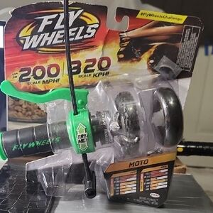 Moto Handheld Launcher - Green